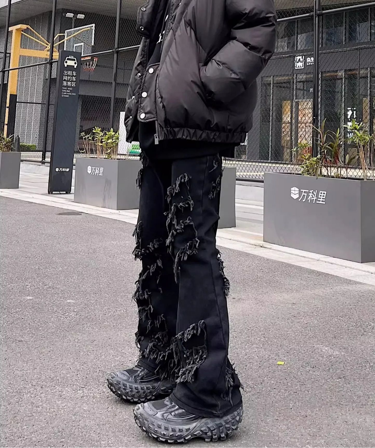 Men's Damage ripped Gothic flare pants skinny Jeans