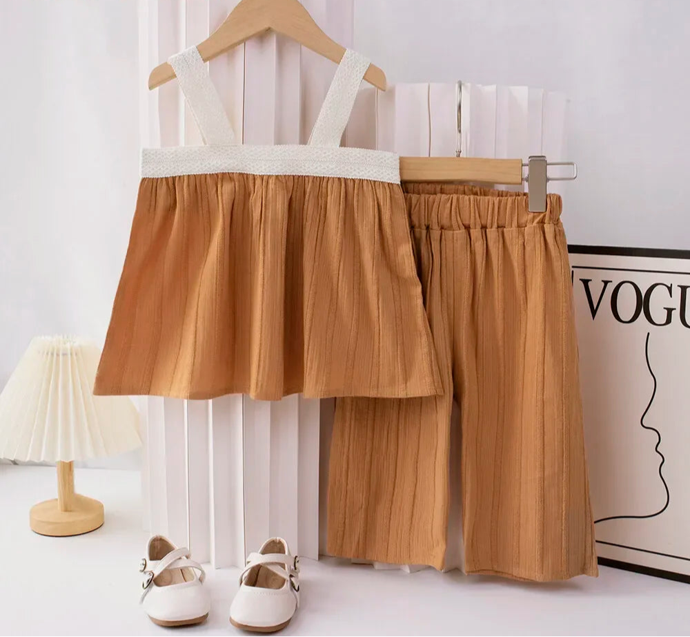 Girl's 2 Piece Set Lace Patchwork Suspender Top and Pleated Wide Leg Pants Set