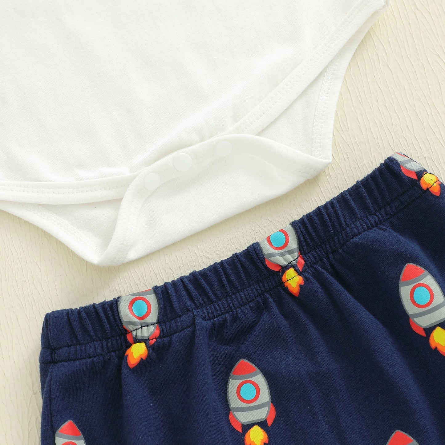 Baby Boys 3-Piece Cartoon Print Outfit Set with Hat (0-6M)