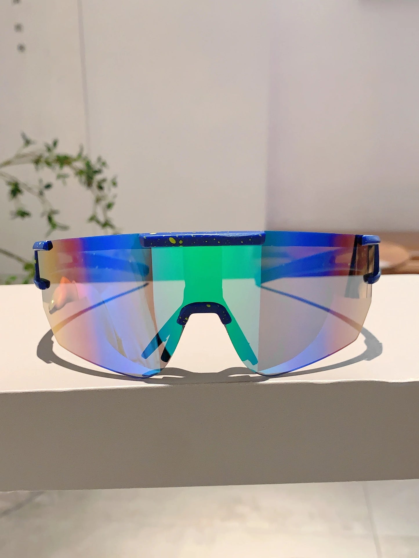 Men's Wrapped Round Mirror Outdoor Cycling Anti-UV Sunglasses