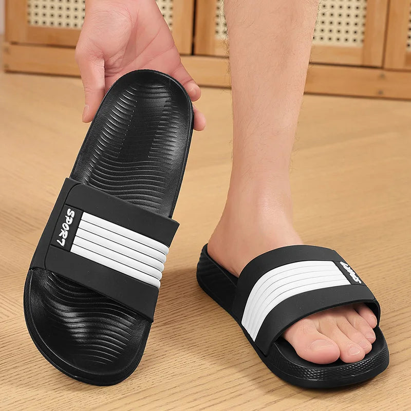 Men's Summer Slippers Sandals Outdoor Clogs Soft Beach Slippers Comfortable Slides