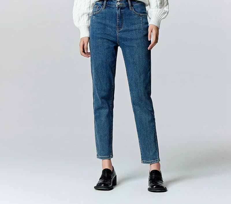 Women's Slim Fit Brushed Jeans - Tapered Winter Denim for Daily Wear