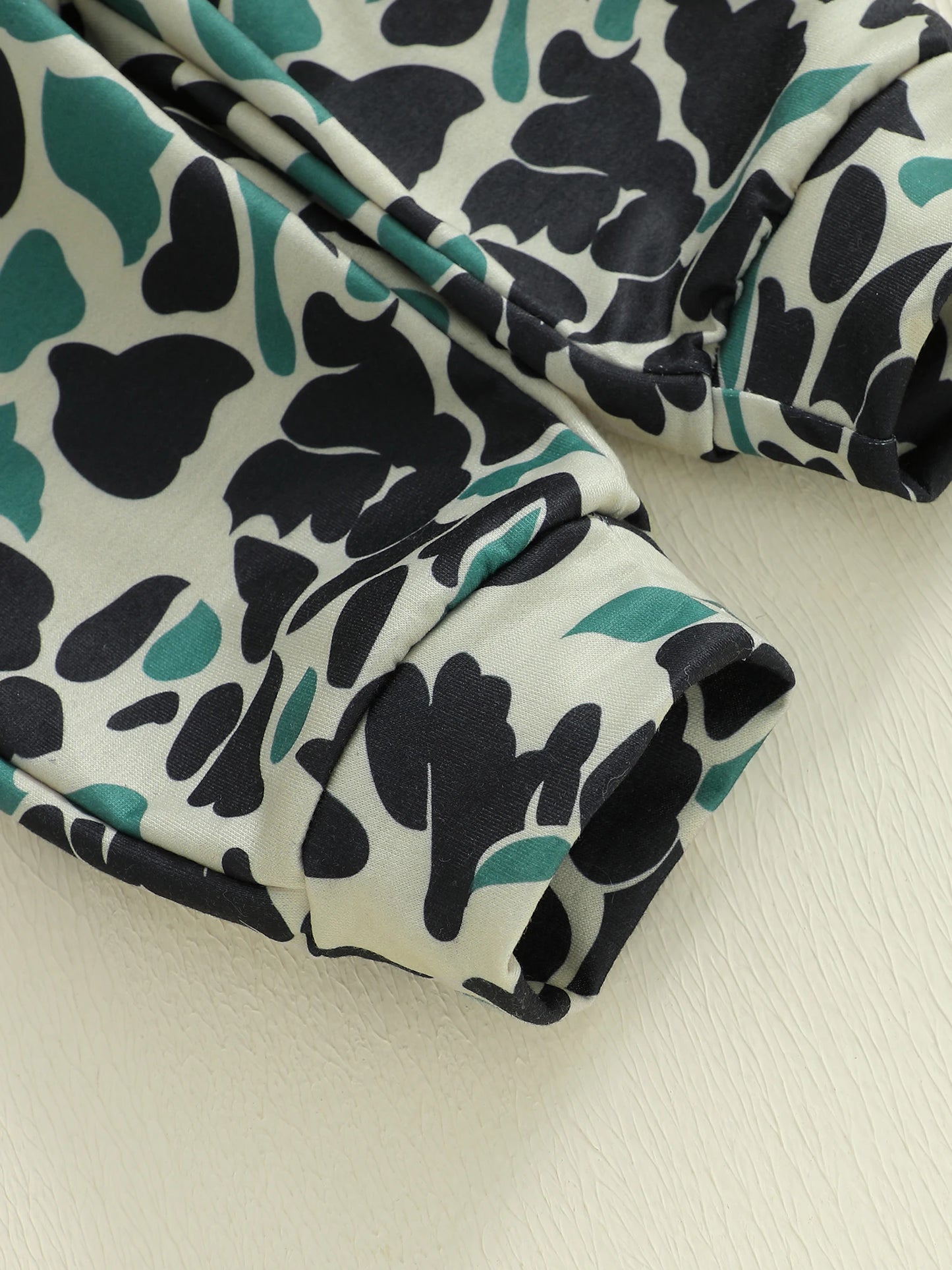 Baby Boys Animal Print Sweatshirt & Camouflage Pants Set (0-4Y)