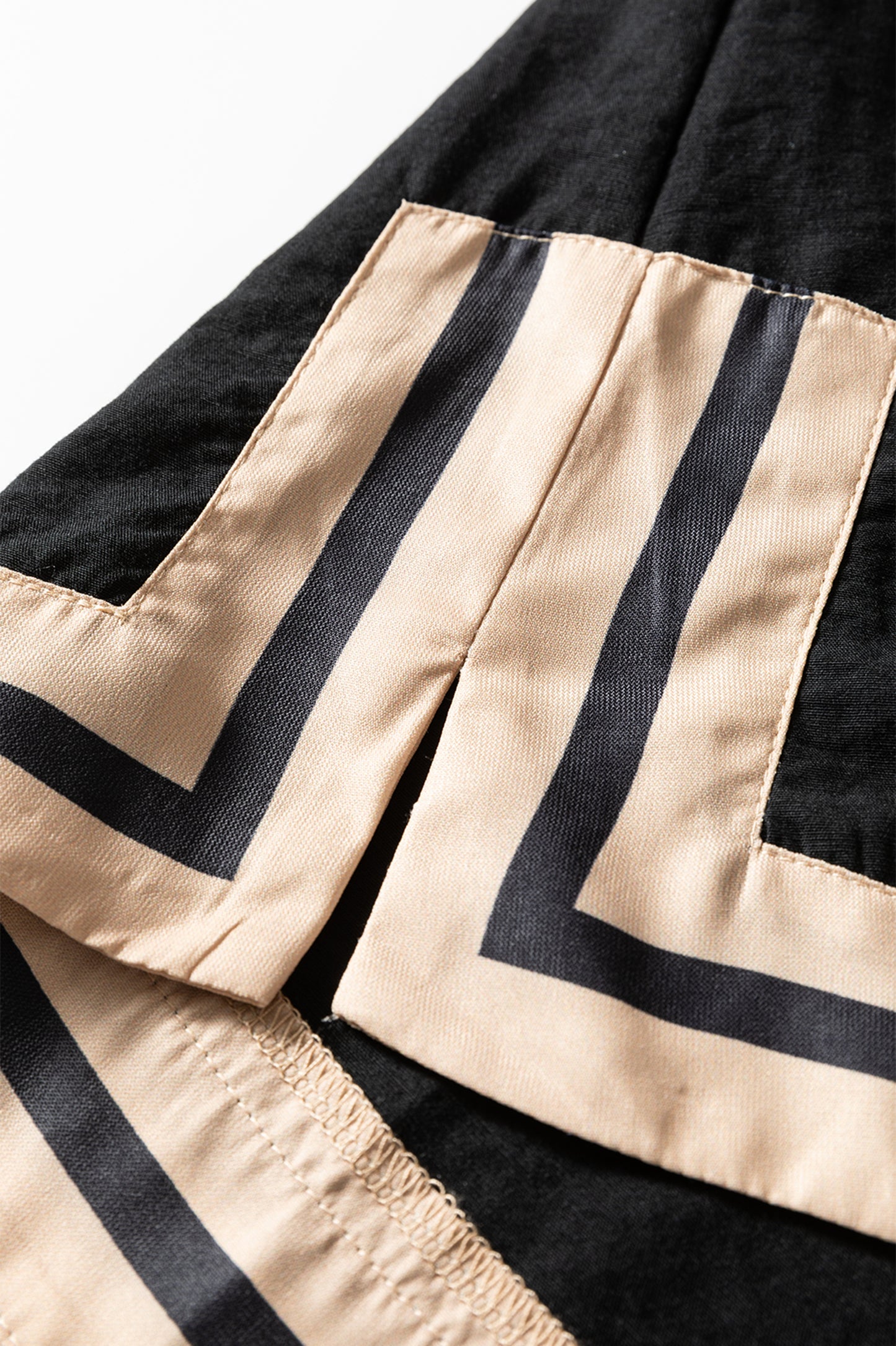 Black Plus Size Color Block Striped Trim V Neck Long Sleeve Shift Mini Dress