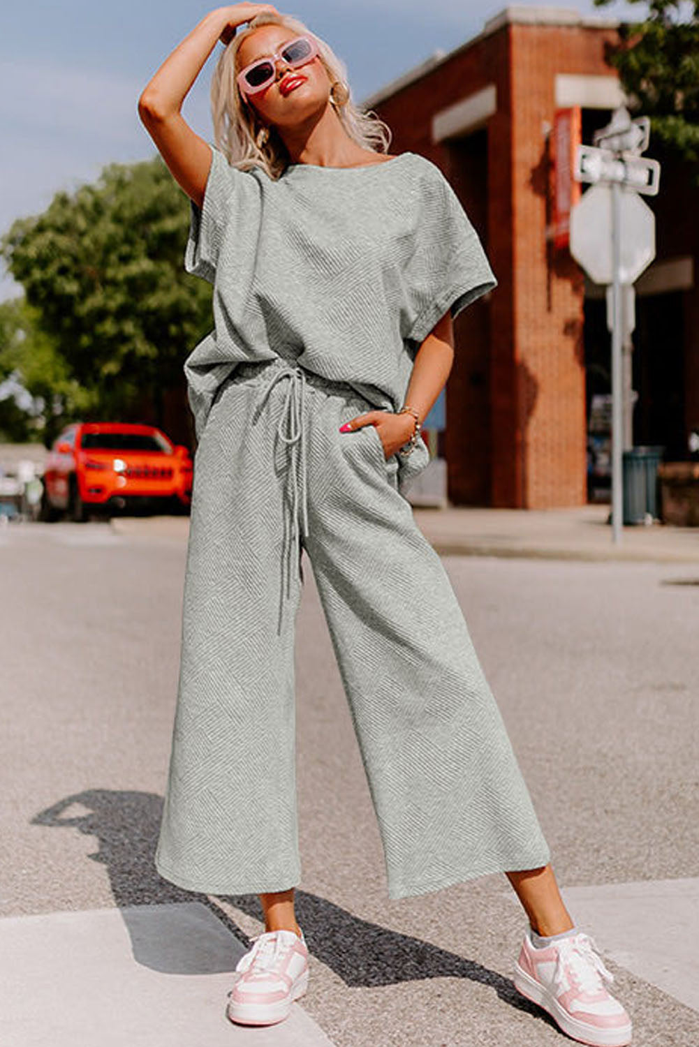 Gray Textured Loose Fit T-Shirt and Drawstring Pants Set