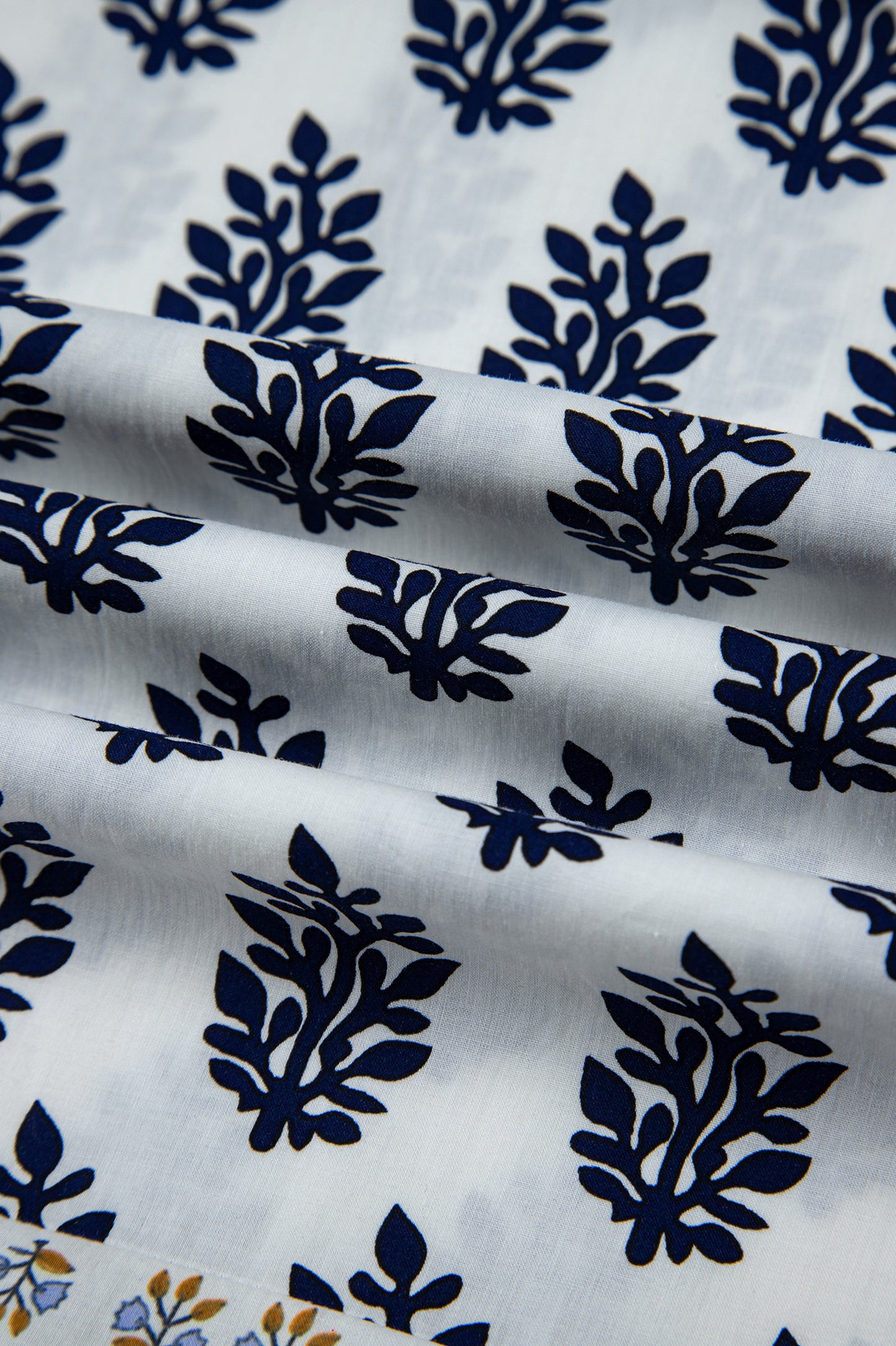 Boho Floral Print Contrast Trim Split Neck Puff Sleeve Patchwork Blouse