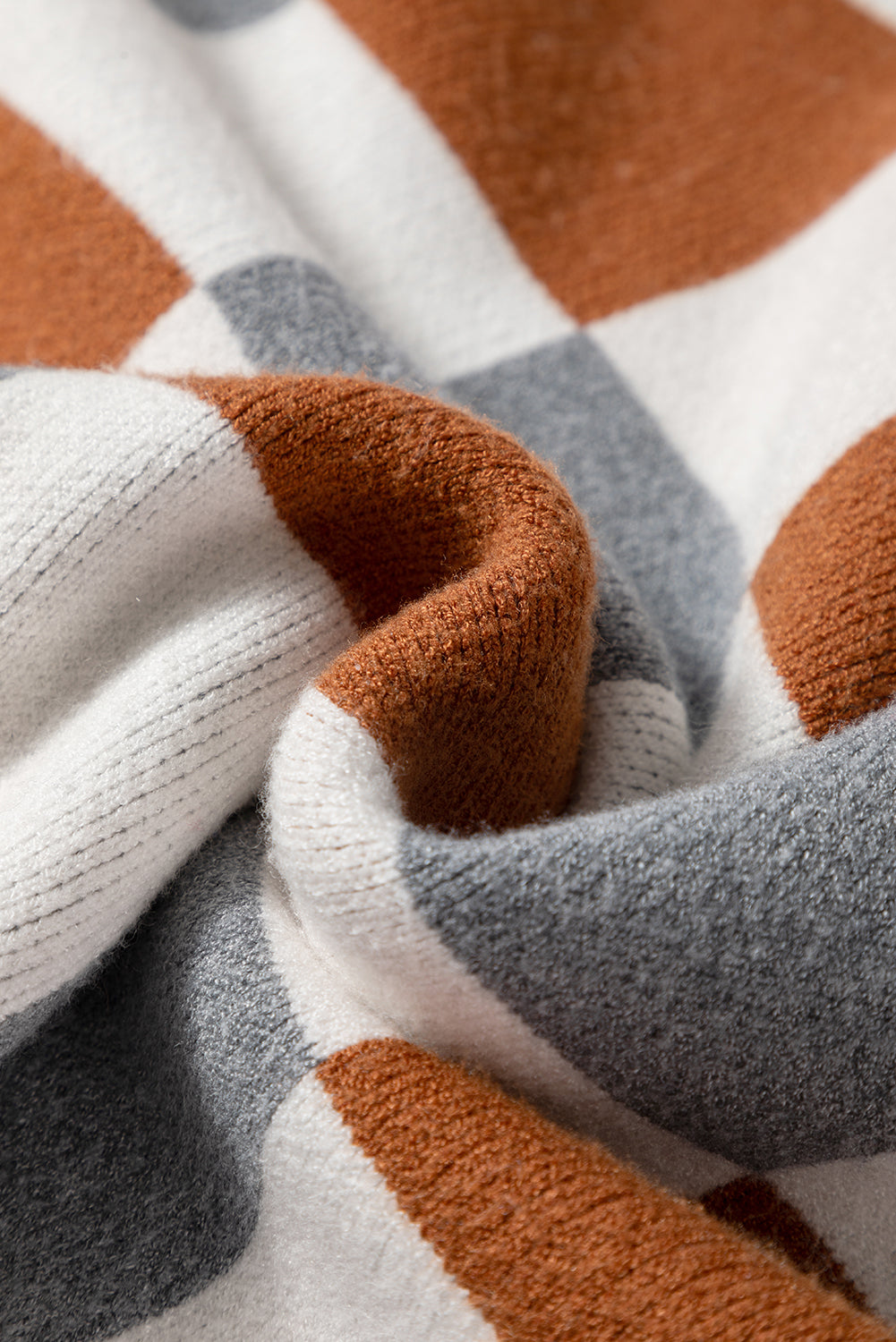 Plus Size Checkered Crewneck Sweater