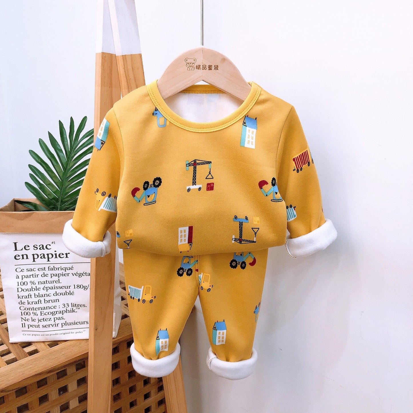 Children's Velvet Warm Long Sleeved Pyjama Set 2-8 year Old