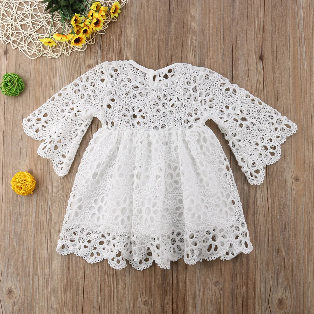 Matching Mother & Daughter Clothes Parent-child Floral Lace Dress Long Flare Sleeve White Lace Flowers A-Line Knee-Length Dress