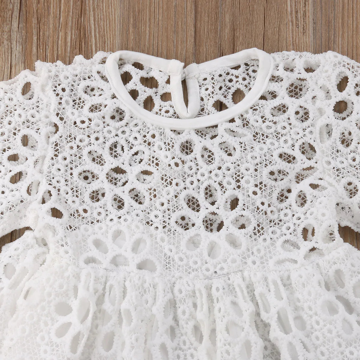 Matching Mother & Daughter Clothes Parent-child Floral Lace Dress Long Flare Sleeve White Lace Flowers A-Line Knee-Length Dress