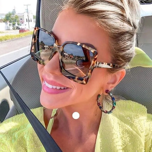 Women's Oversized Gradient Sunglasses UV400