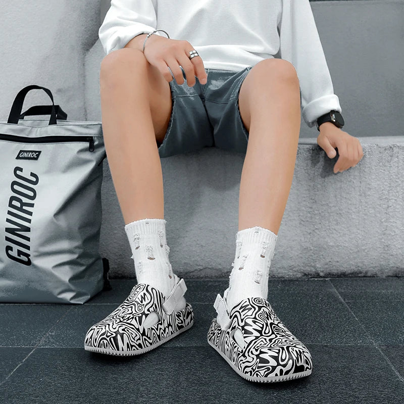 Men's Summer Slippers Outdoor Sandals Design Clogs Beach Slippers Flip Flop Casual Slides