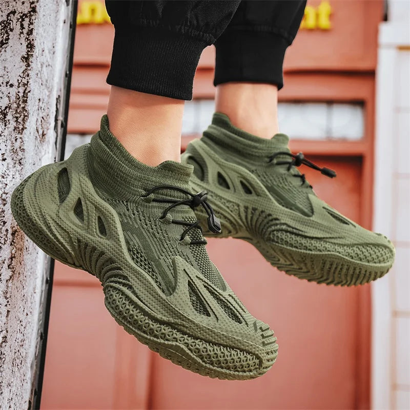 Men's Sports Mesh Running Sneakers Lace Up Comfortable Casual Sneakers