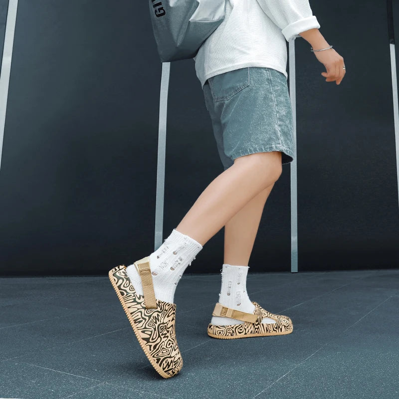 Men's Summer Slippers Outdoor Sandals Design Clogs Beach Slippers Flip Flop Casual Slides