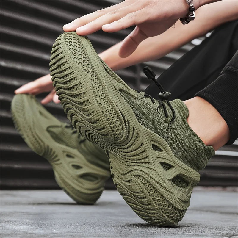 Men's Sports Mesh Running Sneakers Lace Up Comfortable Casual Sneakers