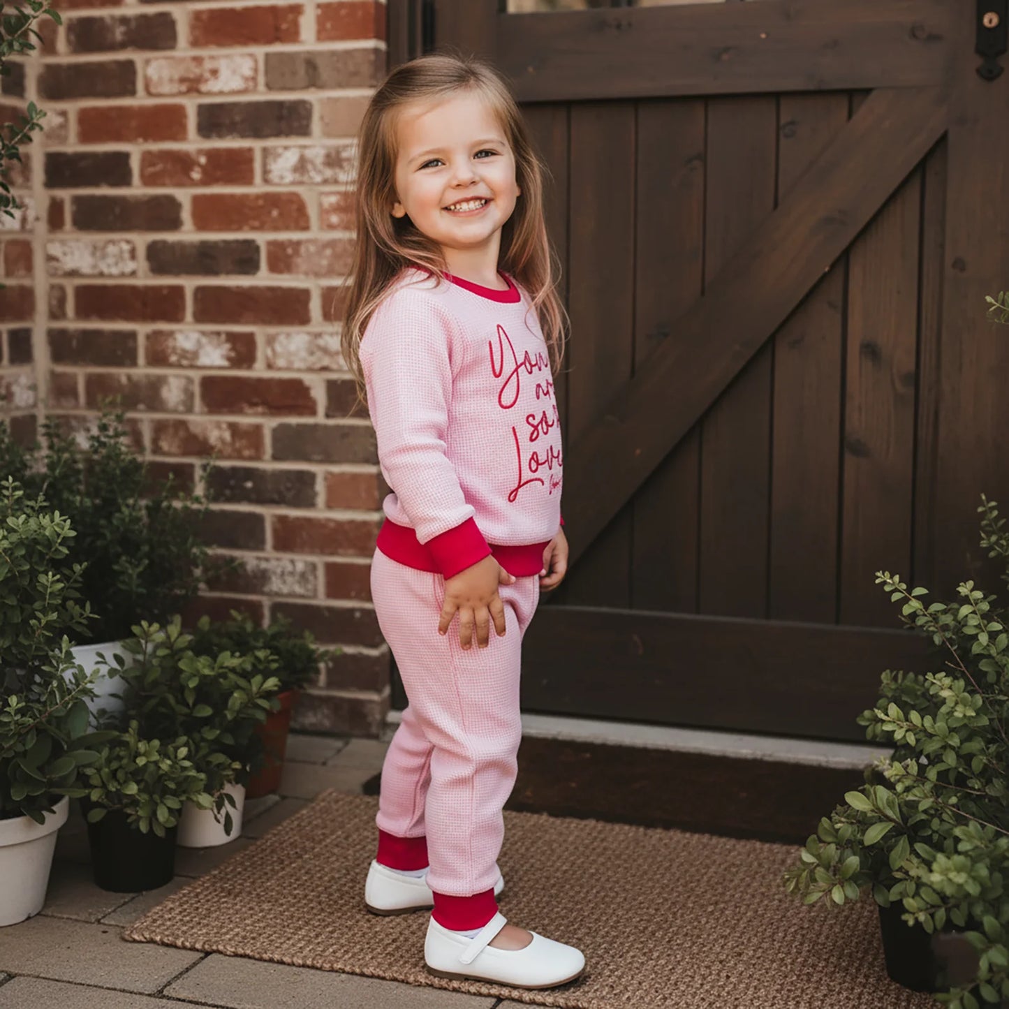 Toddler Girls Valentine's Day 2-Piece Outfit - Heart Letter Sweatshirt & Pants
