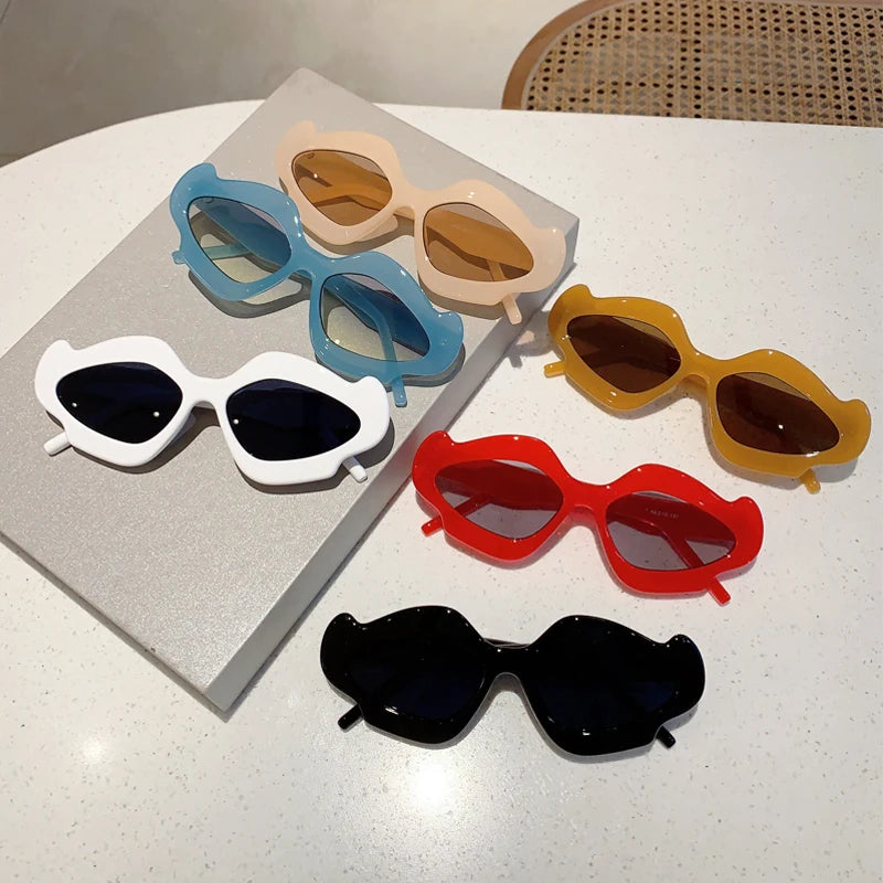 Women's Vintage Flower  Irregular Shape Gradient Sunglasses