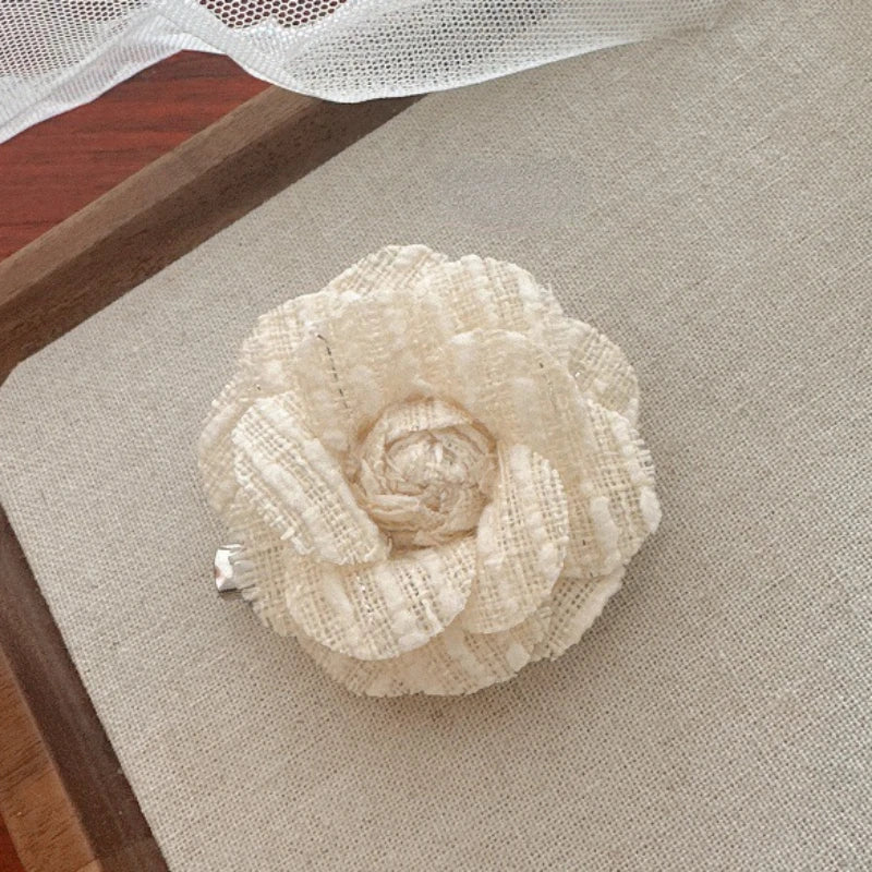 Camellia Flower Brooch - Elegant Fabric Corsage Pin for Women