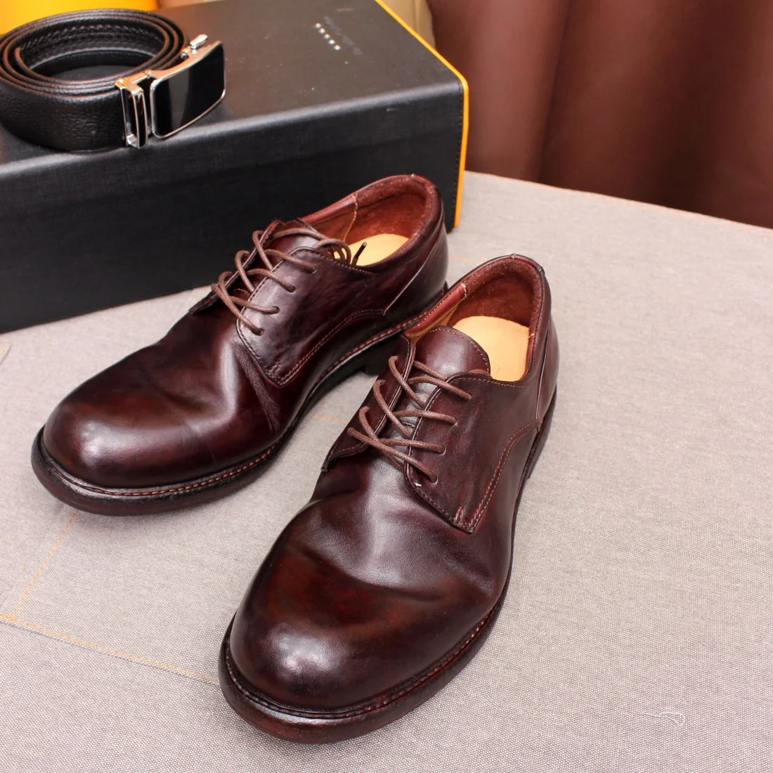 Men's Handmade Goodyear Sewn Comfortable Derby Formal Soft Leather Genuine Leather Round Toe Non-slip Casual Shoes