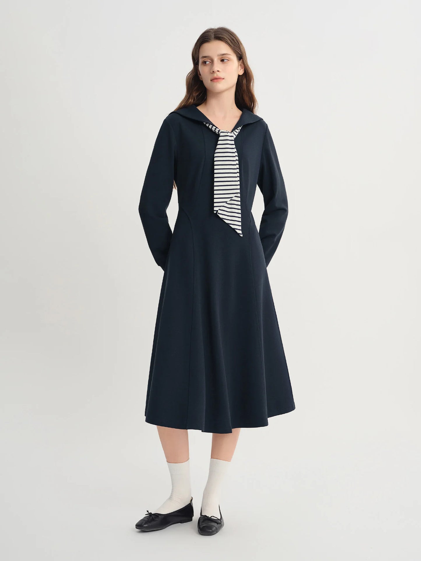 College Style Contrasting Color Wraparound V-Neck Long Dress