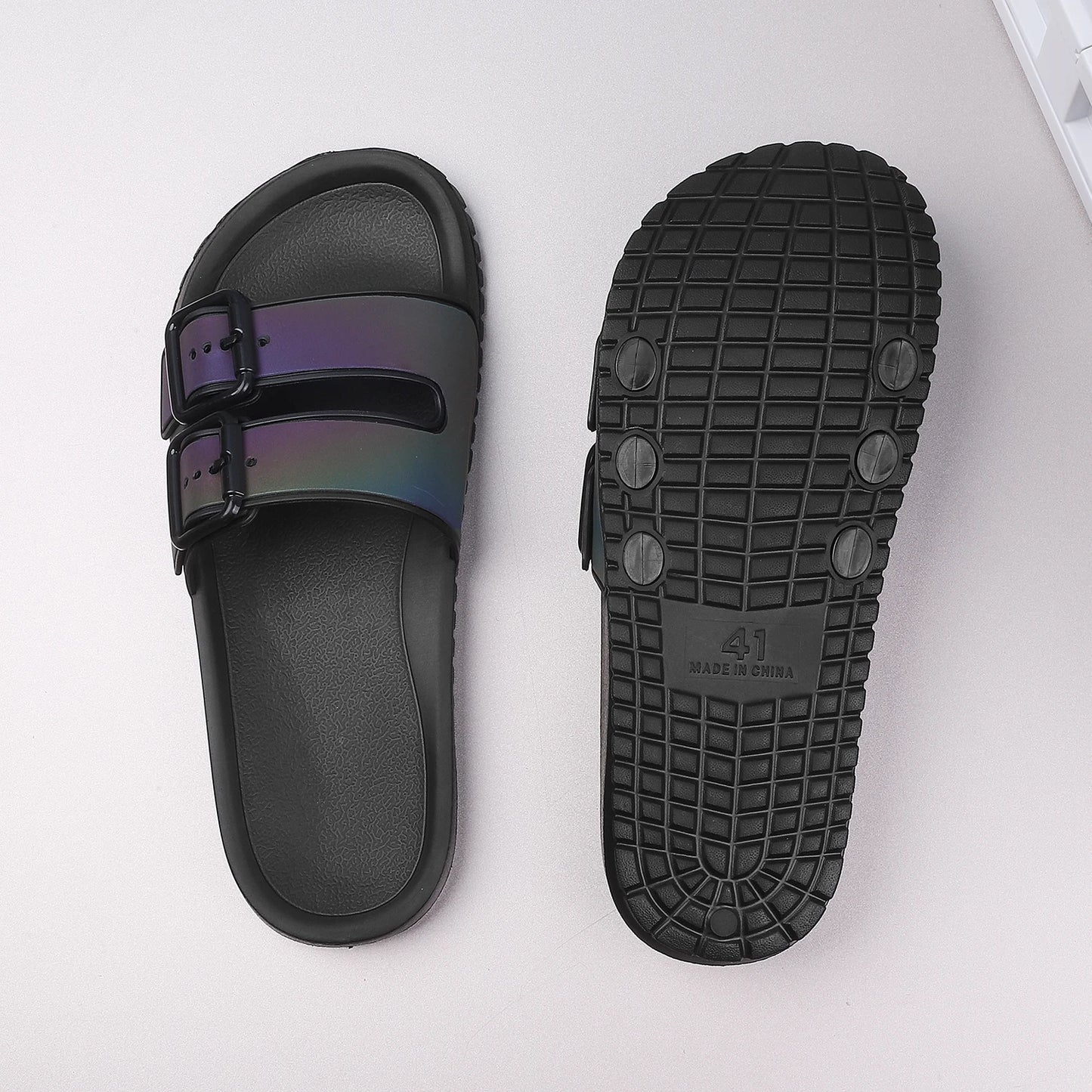 Men's Summer Slippers Laser Reflection Sandals Buckle Design Beach Slippers