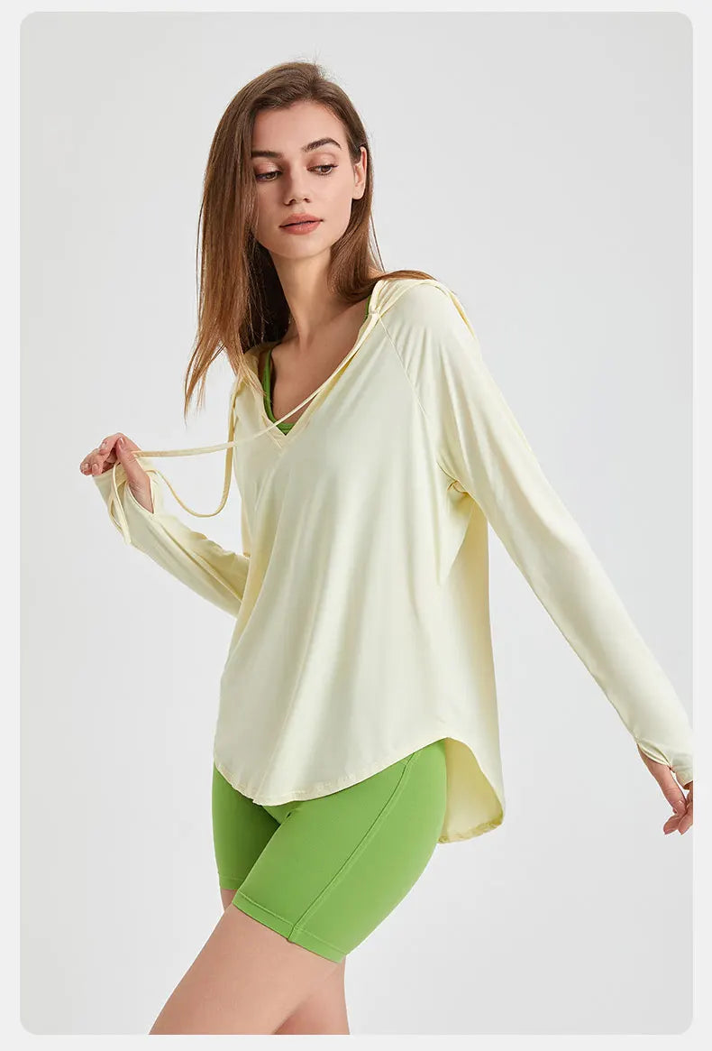 Women's Long Sleeve Hooded Yoga Shirt  Sun Protection Anti-UV Outdoor Workout Running Shirt Breathable Quick Dry Fitness Top Blouse