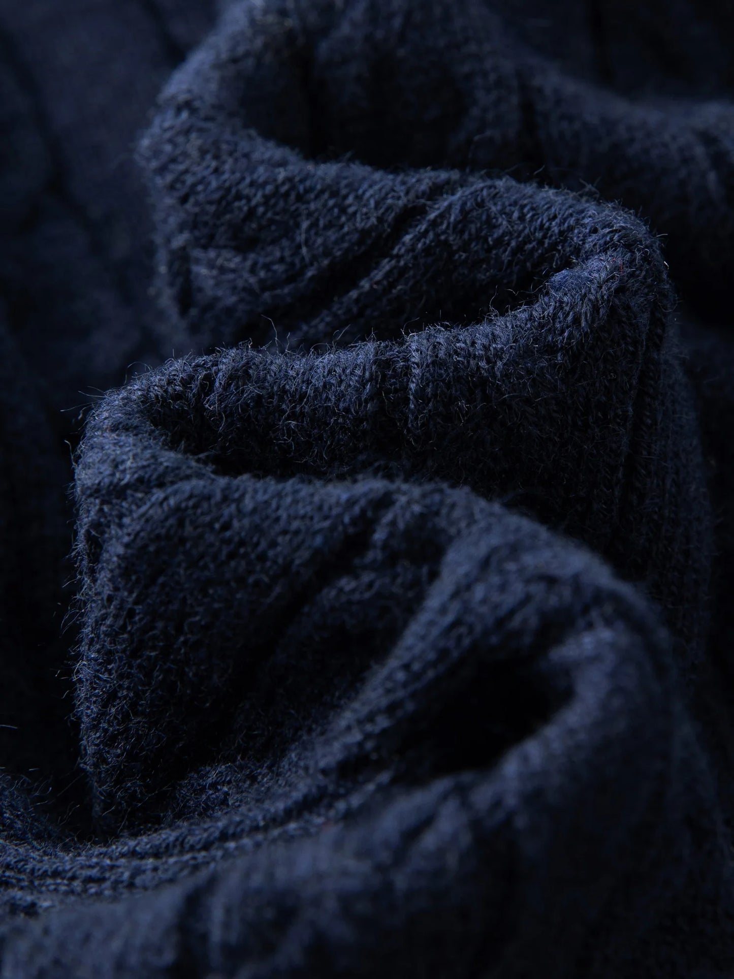 Cable Knit Vest - White V-Neck Sleeveless Pullover