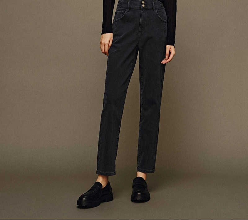 Women's Slim Fit Brushed Jeans - Tapered Winter Denim for Daily Wear