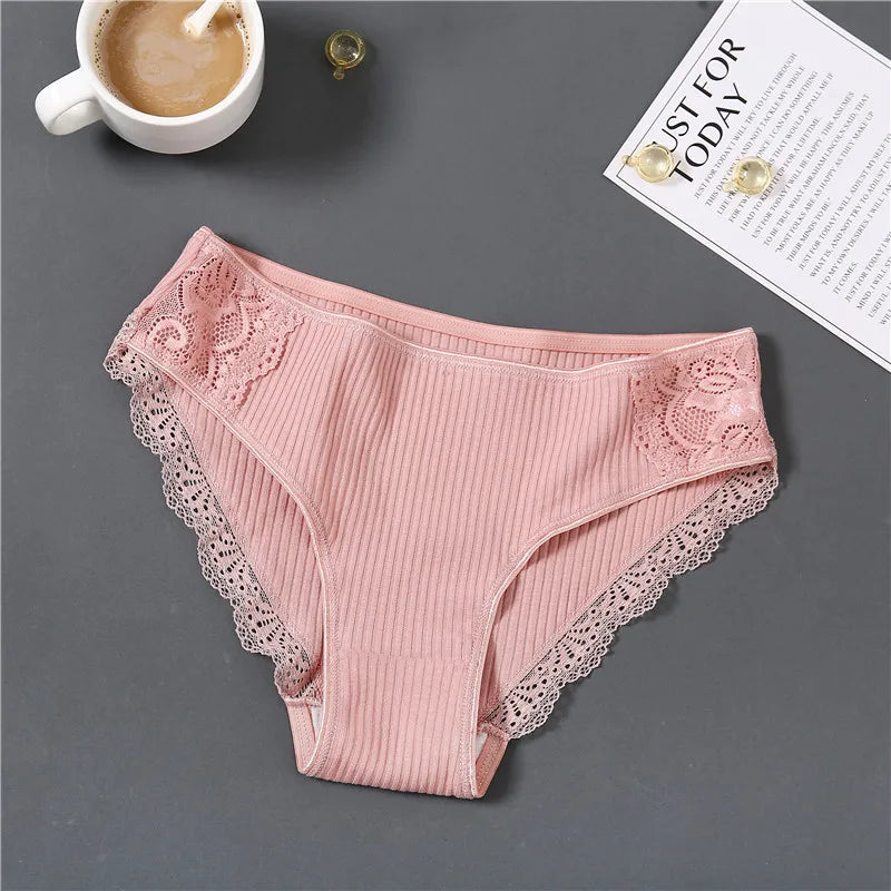 Women's Cotton Underwear 3-Piece Set - Low-Rise Lace Trim Briefs