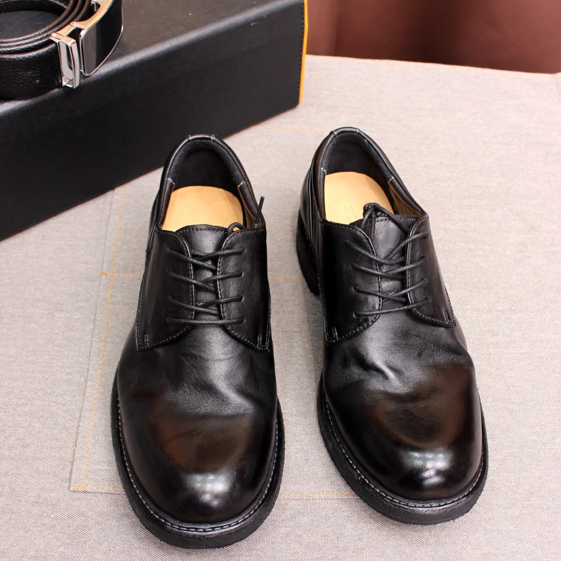 Men's Handmade Goodyear Sewn Comfortable Derby Formal Soft Leather Genuine Leather Round Toe Non-slip Casual Shoes