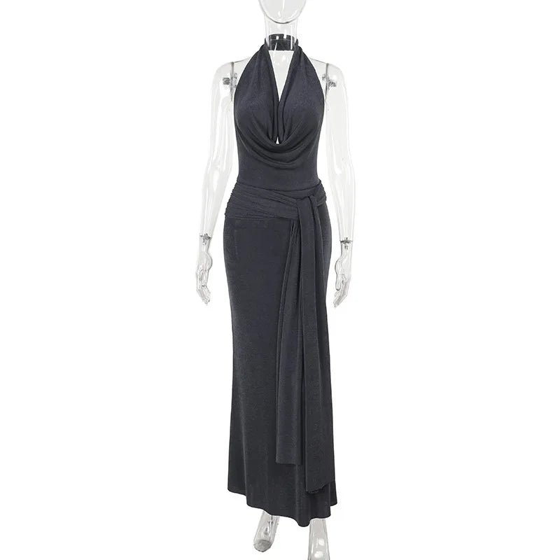 Women's Strapped Halterneck Backless V-neck Hip-Covering Long Sleeveless Dress