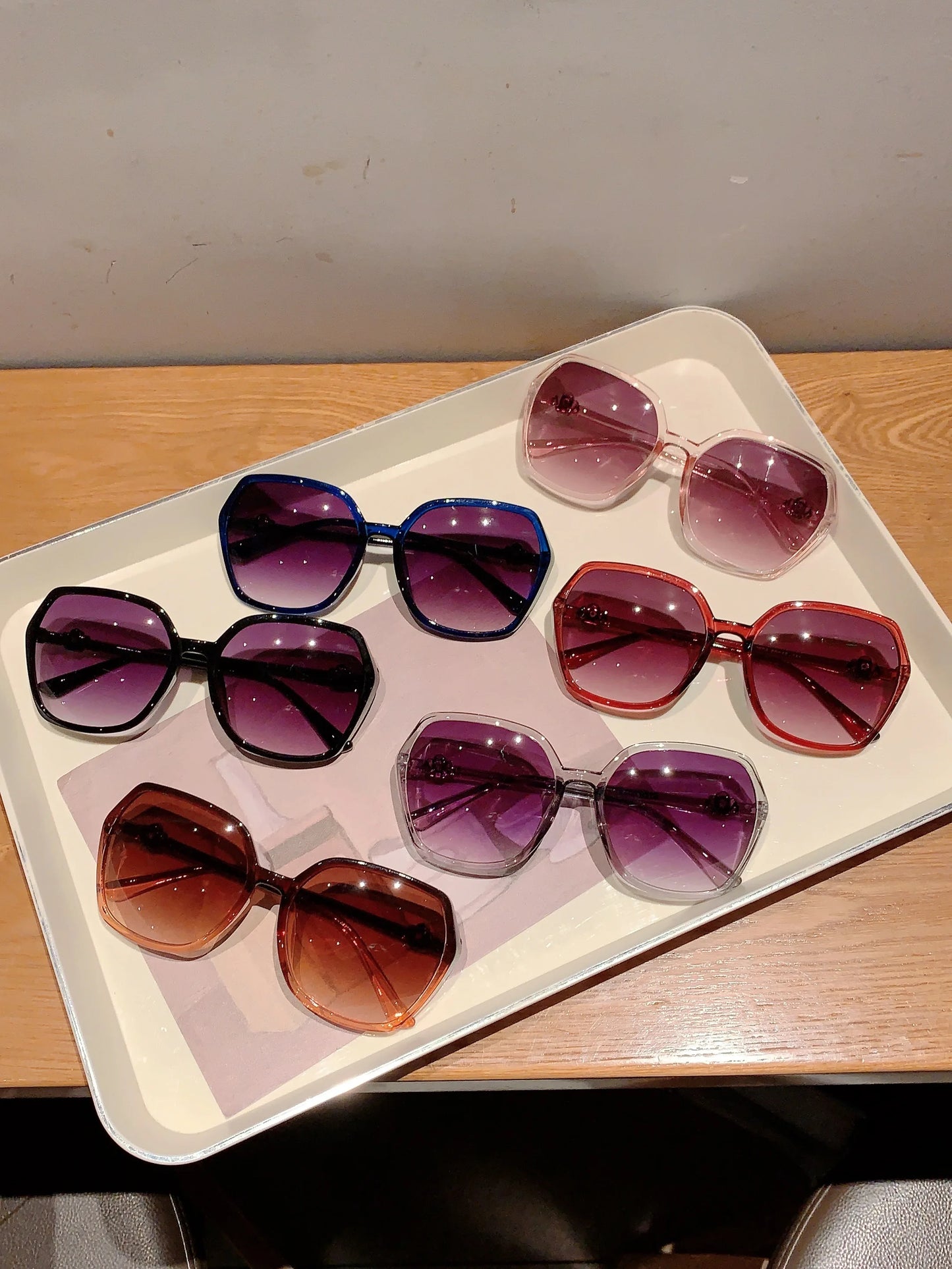 Stylish Gradient Square Sunglasses - Oversized Fashion Eyewear for Travel & Driving