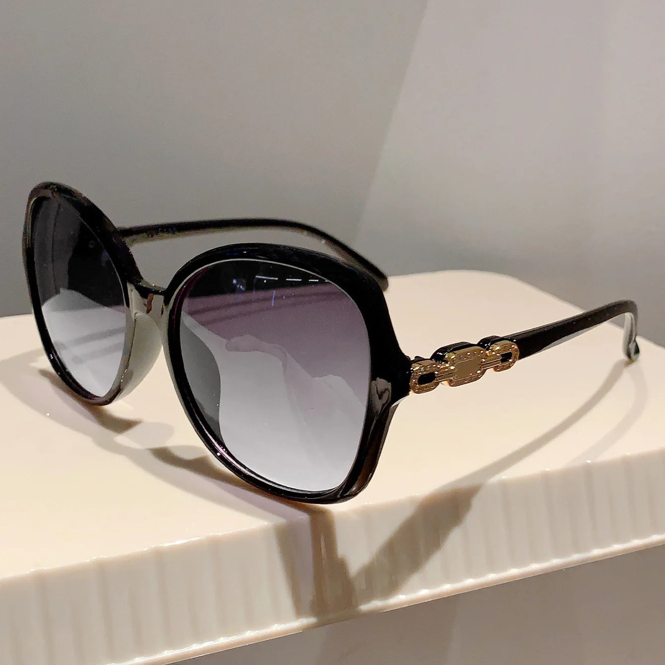 Women's Square Oversize Sunglasses