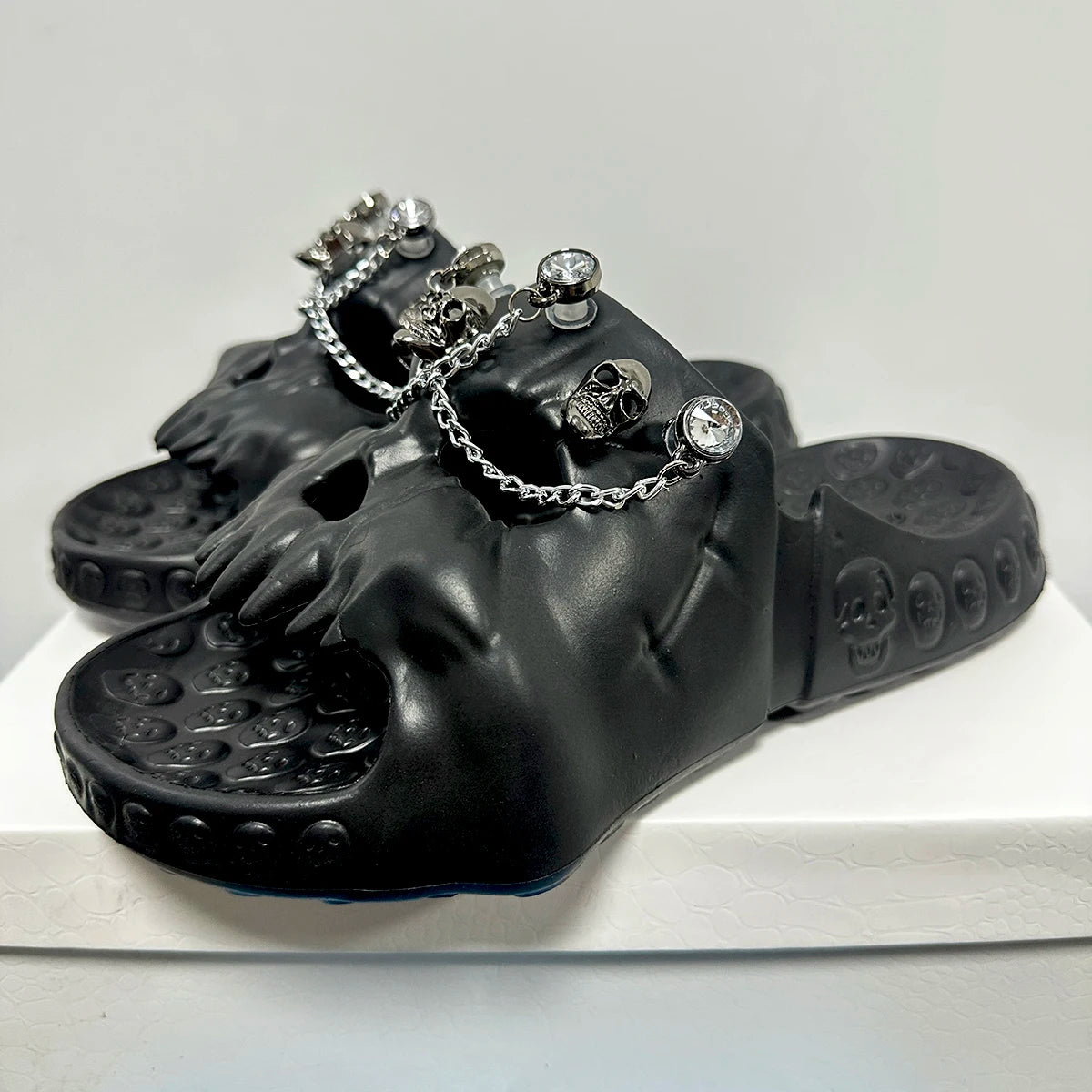 Men's Skull Design Slippers - Non-Slip Beach Sandals Slides