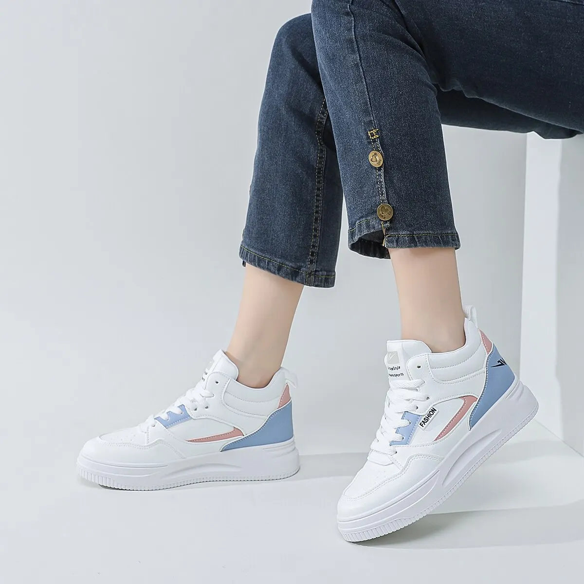 Women's Lace-Up High-top Sneakers Lightweight Sneakers