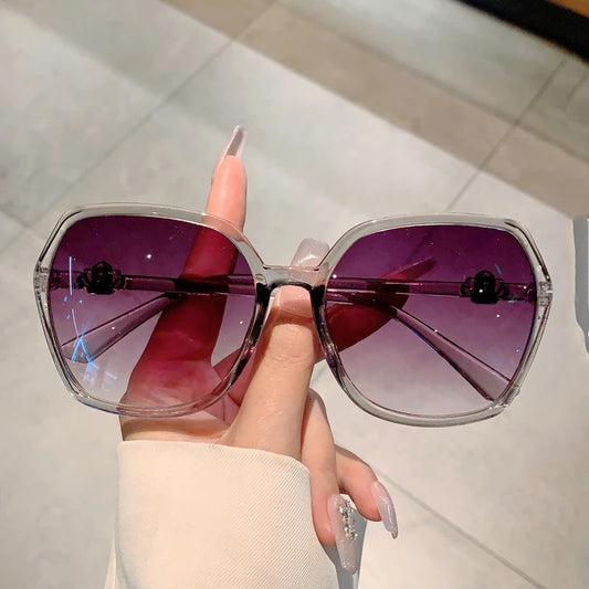 Stylish Gradient Square Sunglasses - Oversized Fashion Eyewear for Travel & Driving
