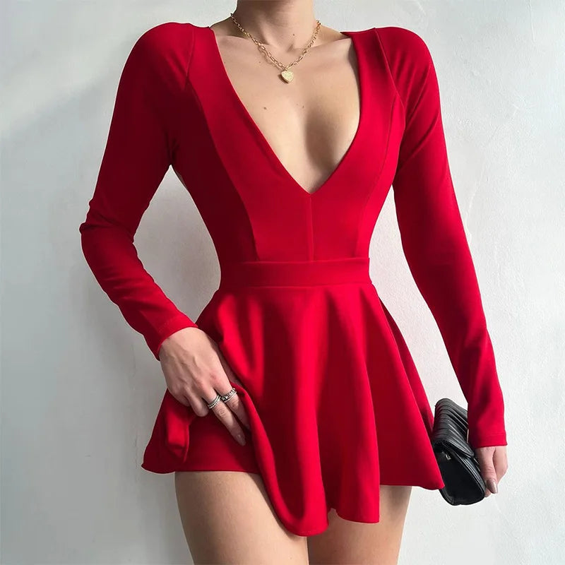 Women's Backless V Neck A-Line Mini Dress - Long Sleeve Pleated Dress