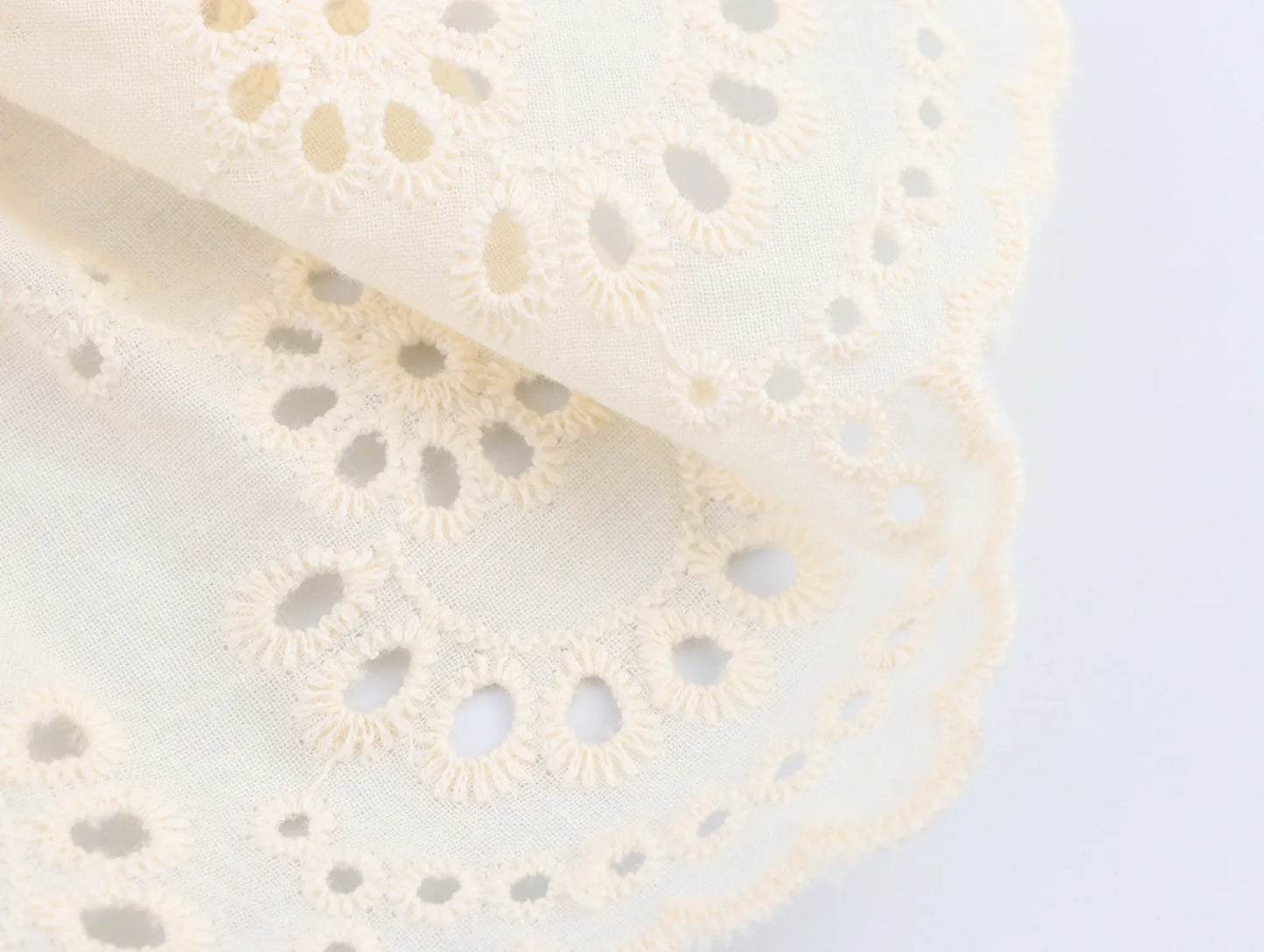 Women's Summer Hollow Embroidery Decoration Splicing Knitted Style Round Neck Short Sleeved Top