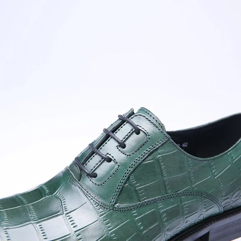 Crocodile Pattern Square Toe Brogue Leather Oxford Shoes