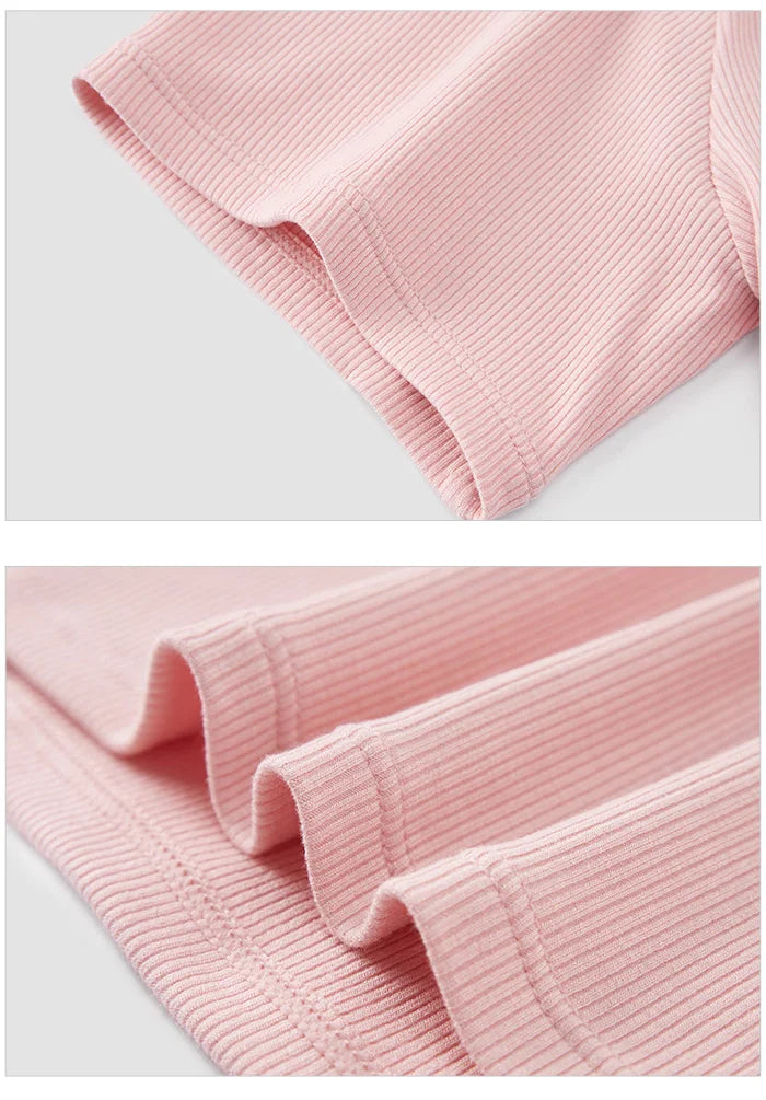 Women's Square Neck Short-Sleeved Slim Fit Top - Versatile Layering Piece