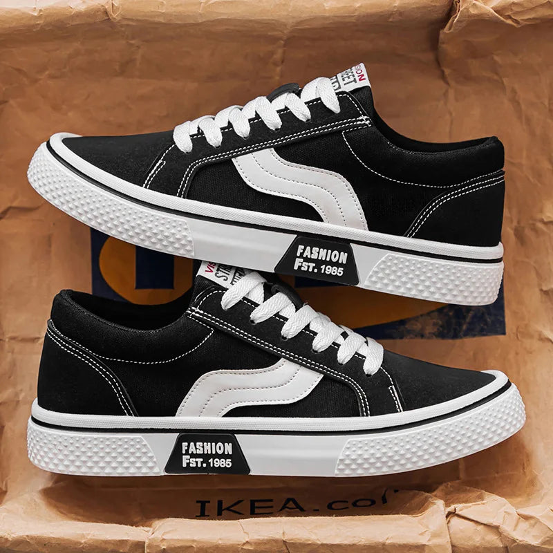 Men's Canvas Skateboard Sneakers - Lace-Up Casual Trainers