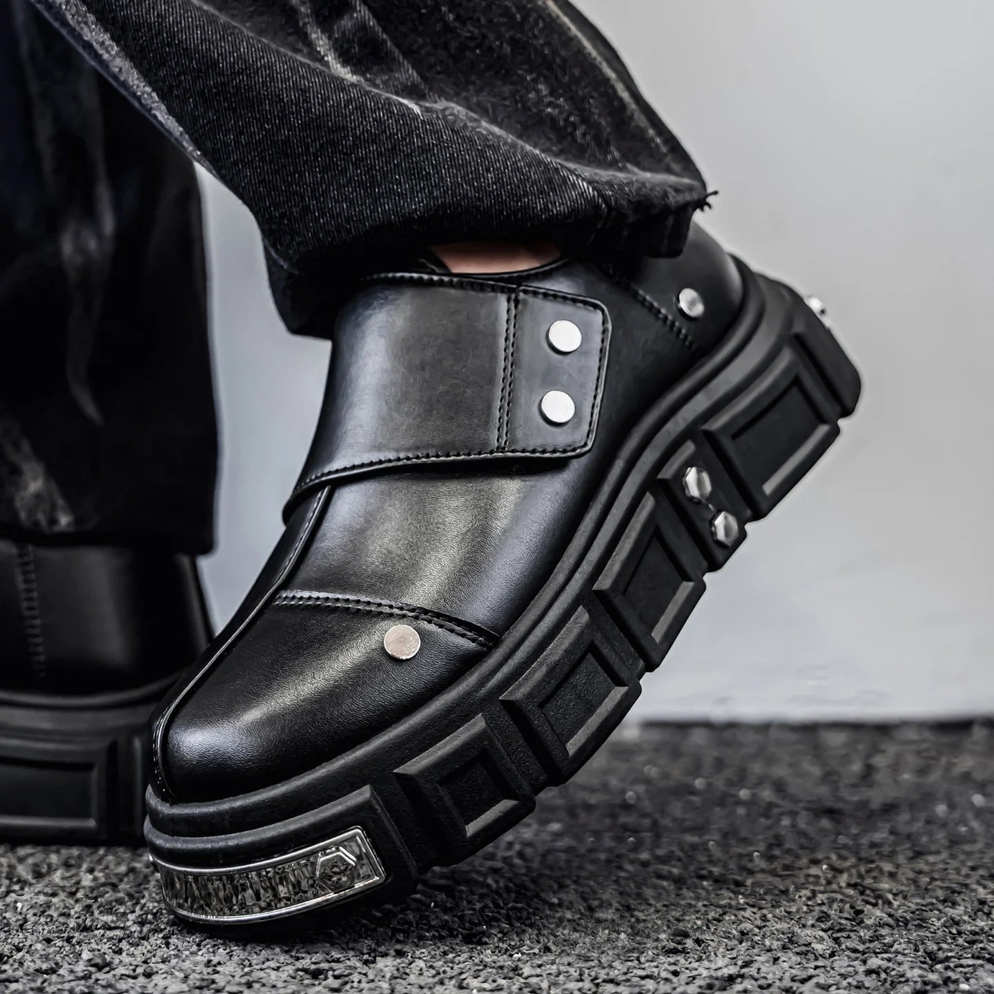 Men's Leather Platform Derby Shoes - Metal Detail Casual Dress Sneakers