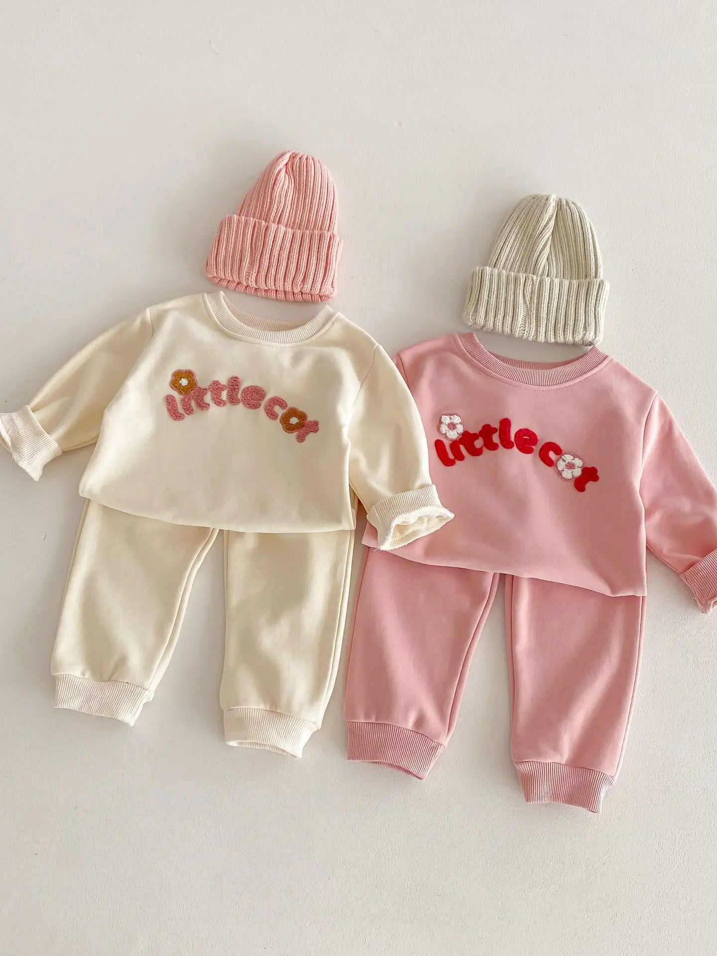 Girls Letter Print Hoodie Round-Neck Sweatshirts and Pants 2 PCS Track Suit