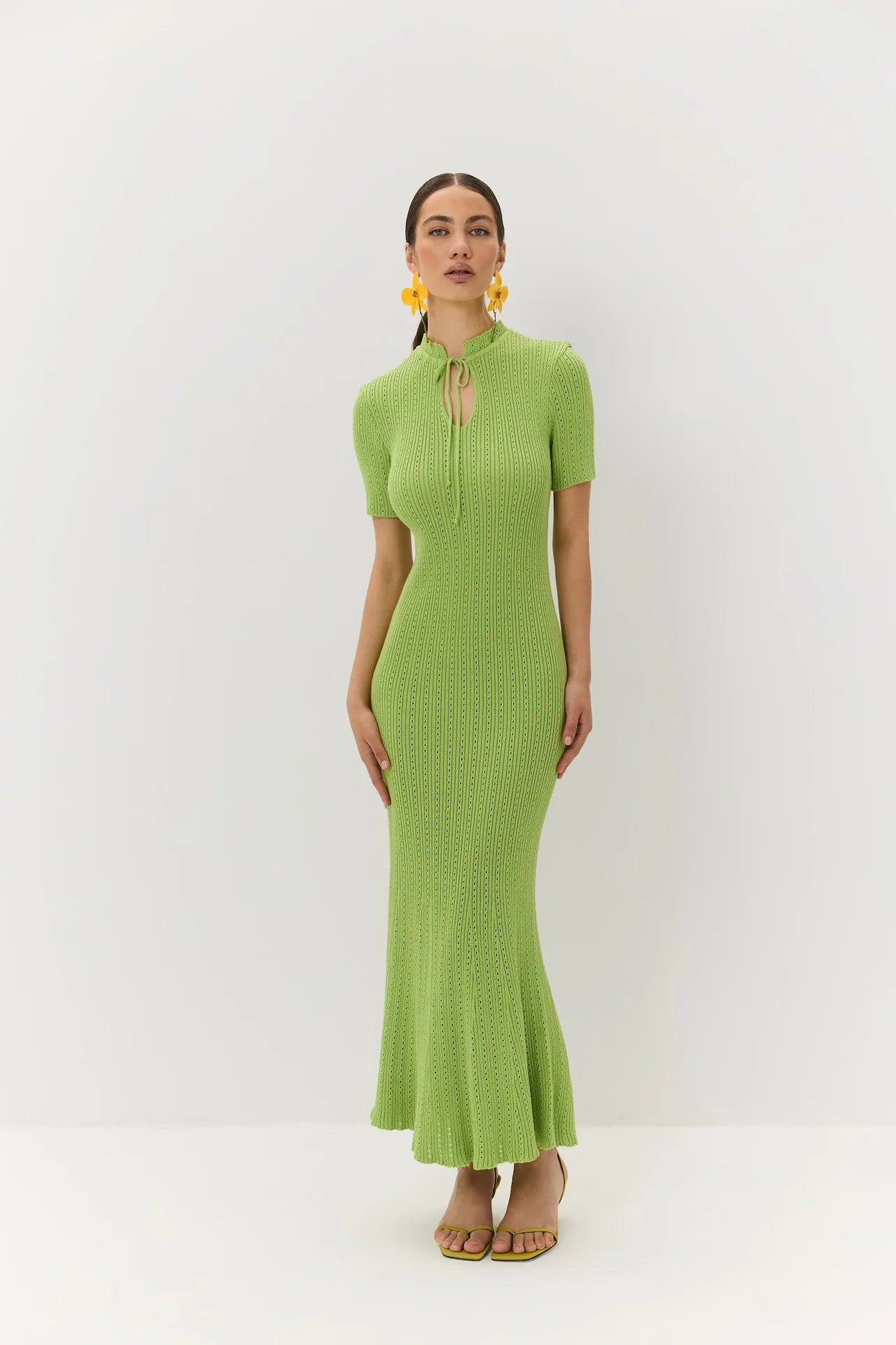 Women's Knitted Short Sleeve Maxi Dress - Casual Solid Sweater Bodycon Style