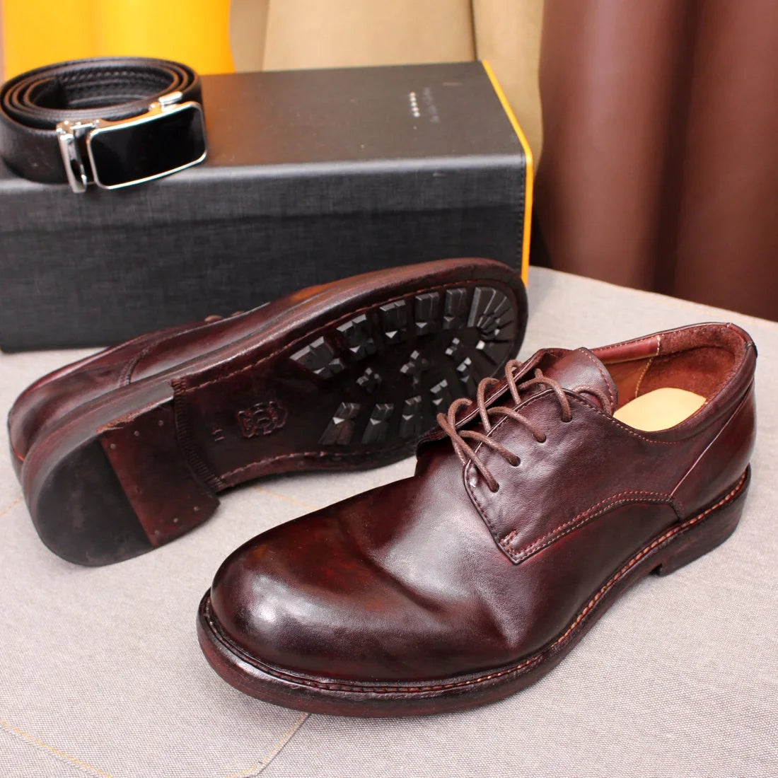 Men's Handmade Goodyear Sewn Comfortable Derby Formal Soft Leather Genuine Leather Round Toe Non-slip Casual Shoes
