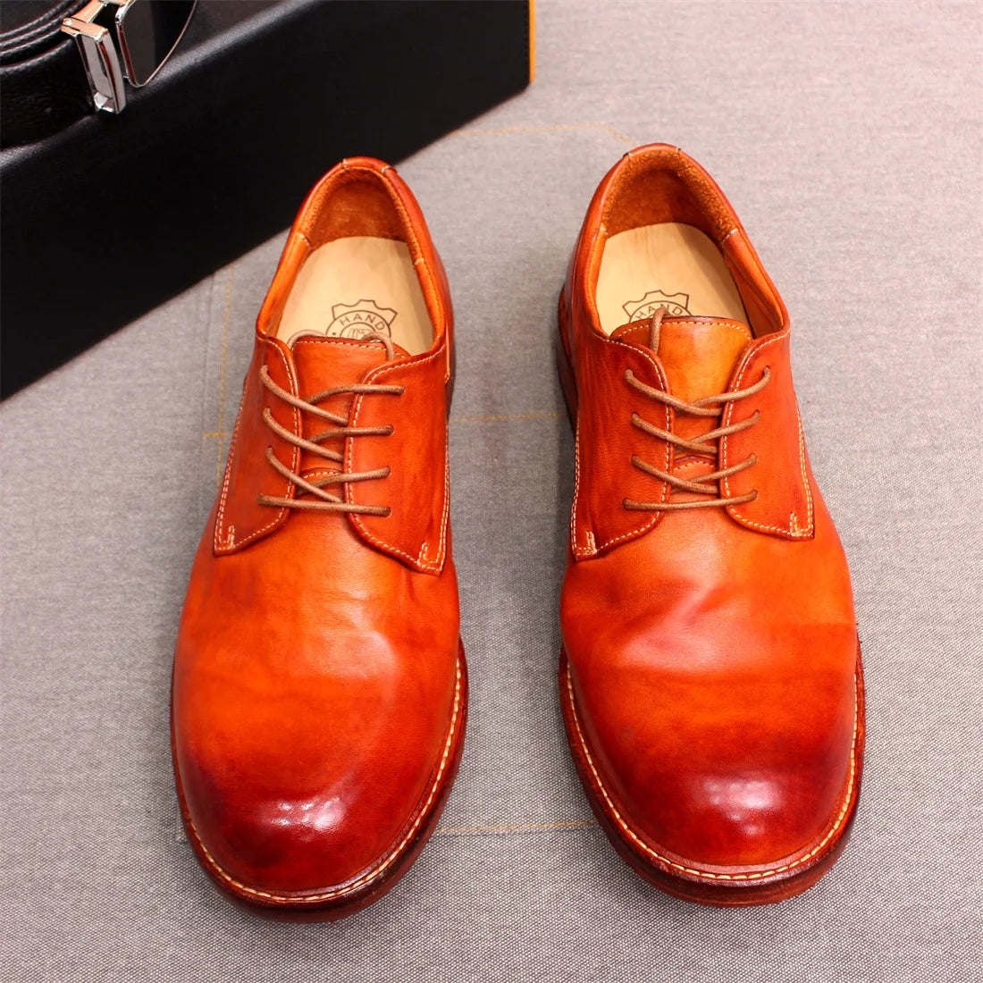 Men's Handmade Goodyear Sewn Comfortable Derby Formal Soft Leather Genuine Leather Round Toe Non-slip Casual Shoes