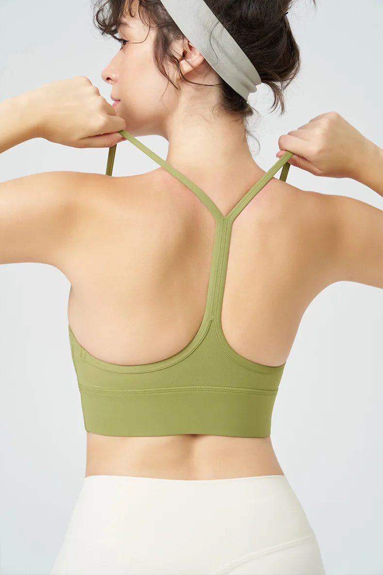 2-Piece Nylon Yoga Set - Sports Bra & Shorts