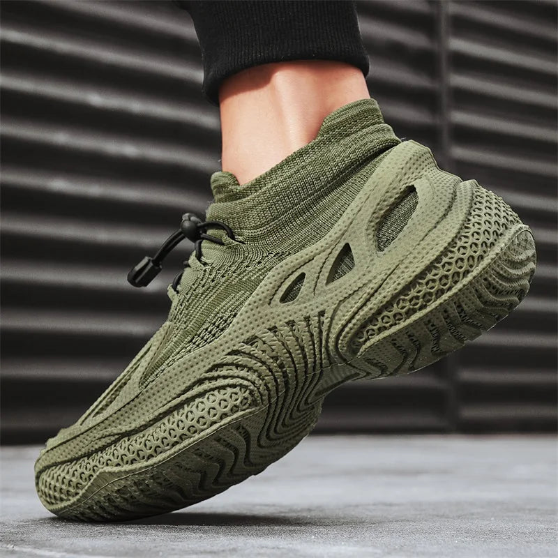 Men's Sports Mesh Running Sneakers Lace Up Comfortable Casual Sneakers