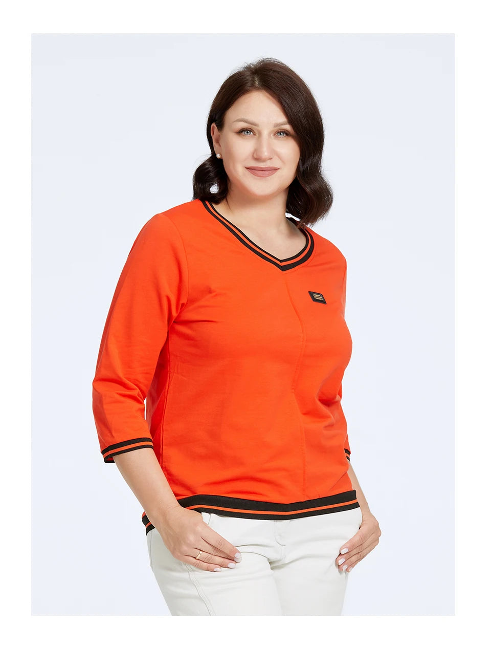 Women's Oversized V-Neck Knitted Jumper with Graffiti Print Detail