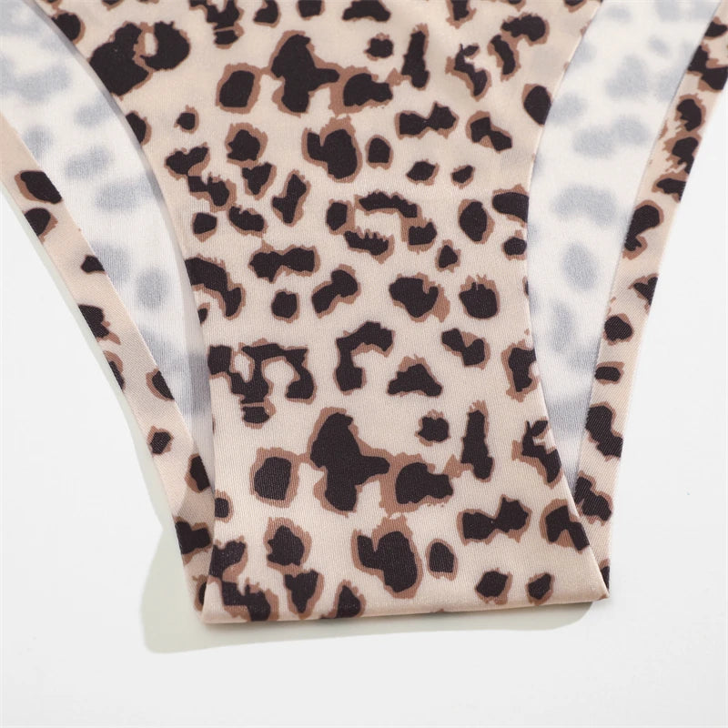 Women's Seamless Silk Underwear 3-Piece Set - Leopard Print Low-Waist Briefs